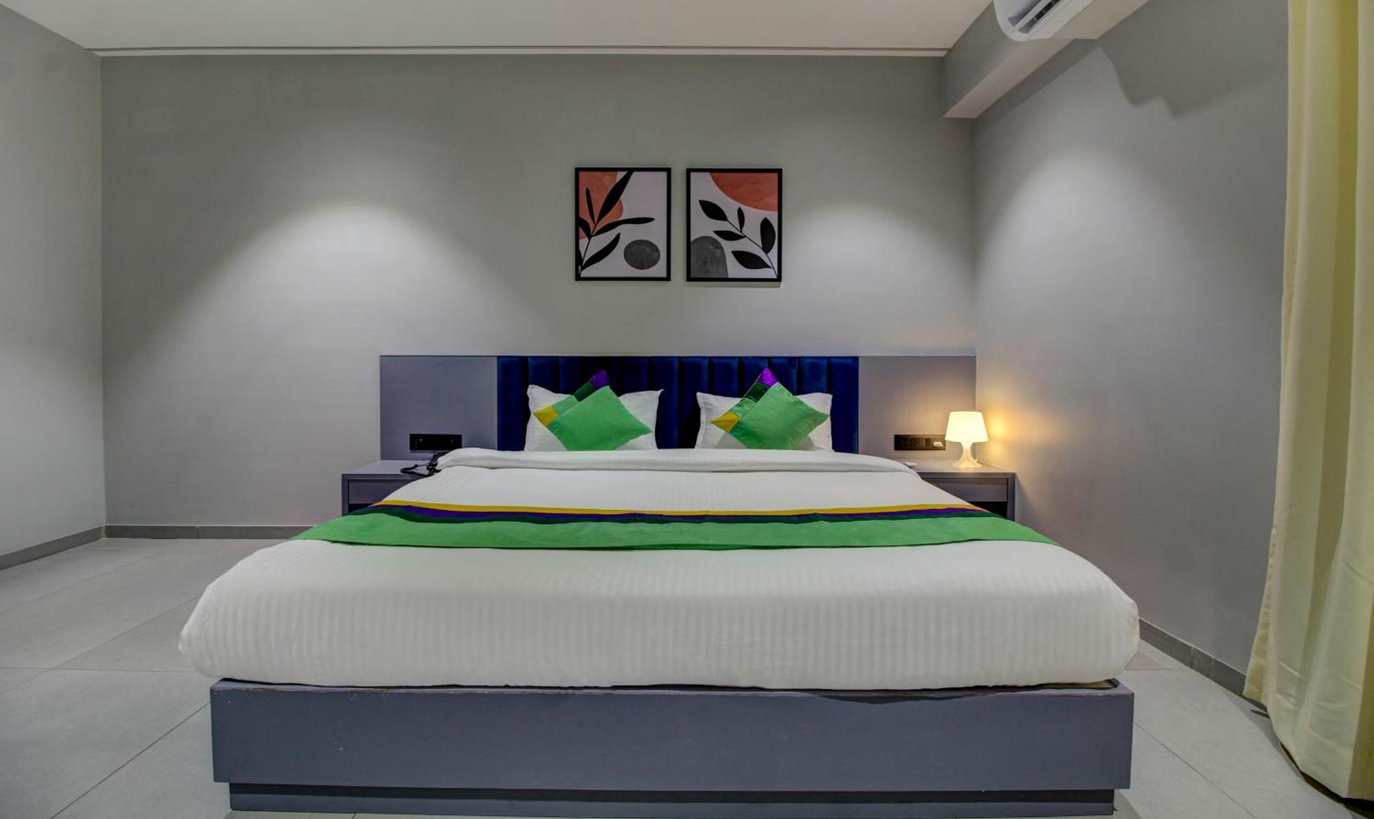Comfort Inn Baner- Indian Nationals Only Pune Exterior photo